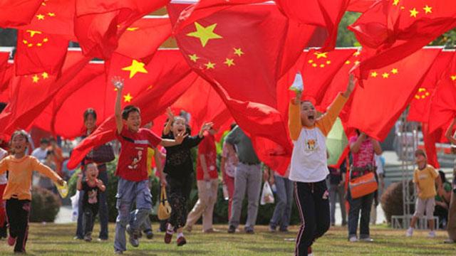 双子男友只浏览自己女友的抖音而不点赞是什么意思？游戏画面